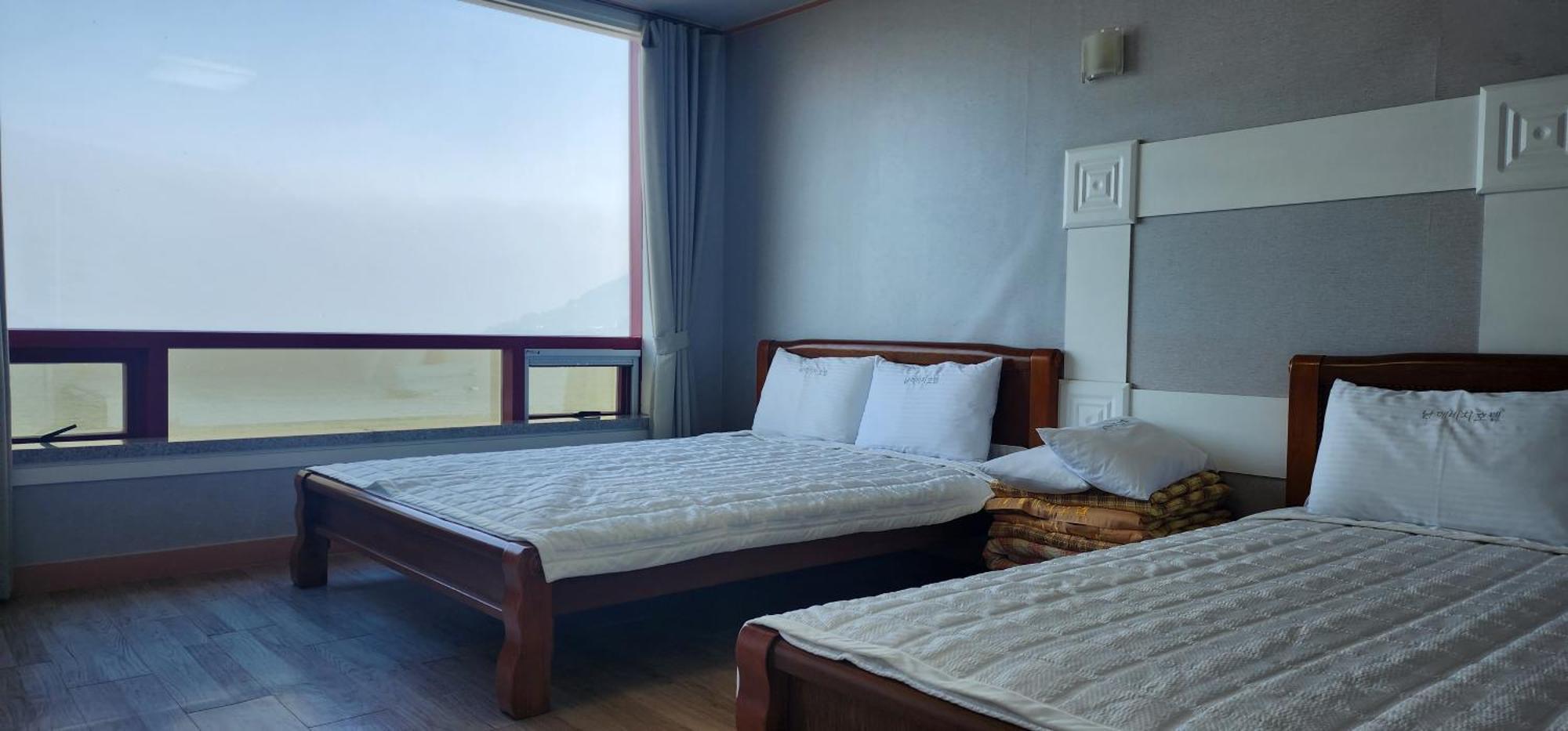 Namhae Beach Hotel Экстерьер фото